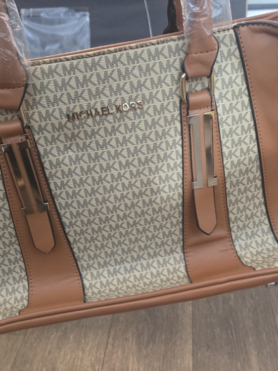 Michael Kors Handbags - MICHAEL KORS Men's Tan and Beige Signature Tote Bag New
